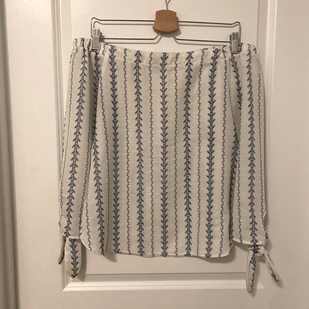 Strapless top
